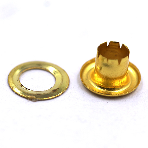 10764 Sullivans 4mm Eyelets Plus Tool - Gold