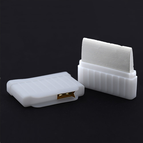 13526 Sullivans Tailors Chalk & Sharpener - White
