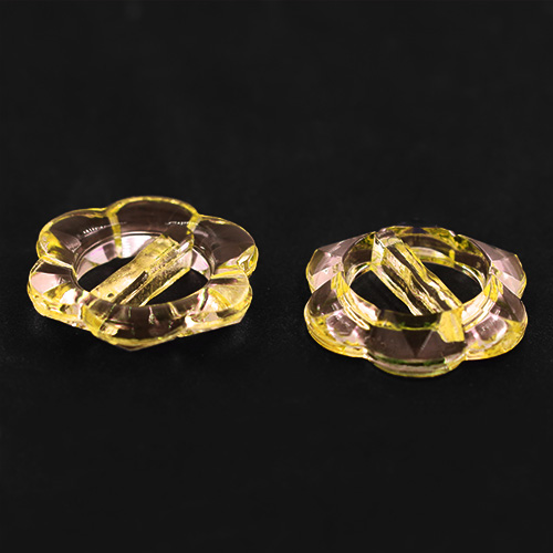 13947 Sullivans 20mm Flower Buckle Plastic Button - Clear Yellow - 36 In A Tube