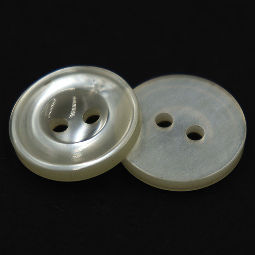 14574 Sullivans 14mm Two Hole Round Plastic Button 2 Hole - Clear Cream - 65 In A Tube