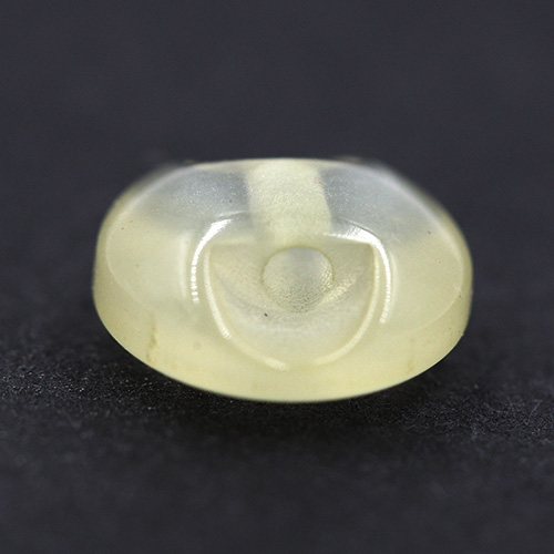 14653 Sullivans 10mm Round Plastic Button With Shank - Cream - 65 In A Tube