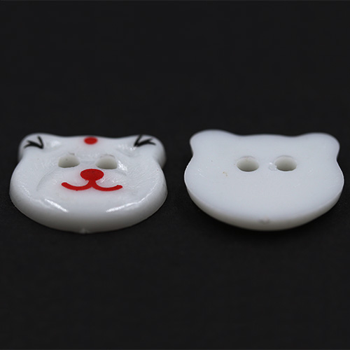 14766 Sullivans 20mm Kids Plastic Button - Two Eyed White Cat - 35 In A Tube