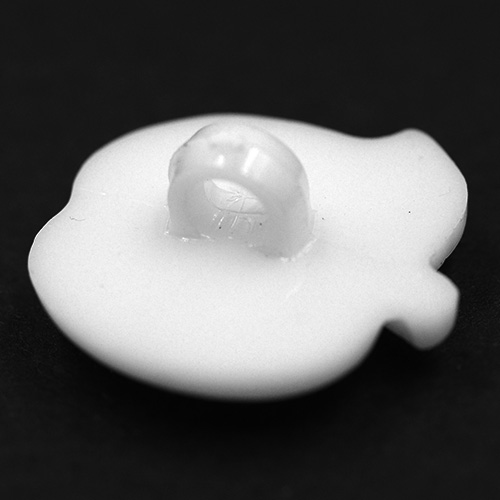14790 Sullivans 16mm Kids Plastic Button With Shank - White Apple - 35 In A Tube