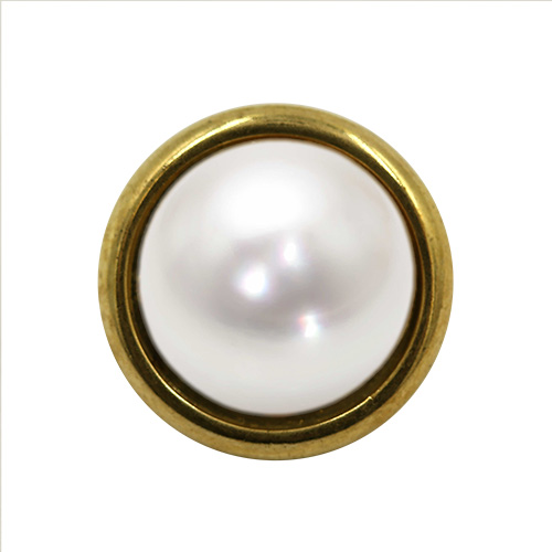 14852 Sullivans 15mm Round Pearl Plastic Button Surrounded With Gold Detailing - 17 In A Tube 
