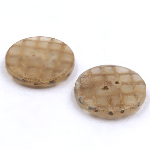 14858 Sullivans 13mm Round Plastic Button 2 Hole - Chequered Light Brown - 33 In A Tube 
