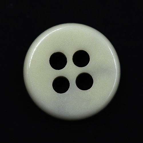 15300 Sullivans 9mm Round Plastic Pearlised Button 4 Hole - Cream - 57 In A Tube