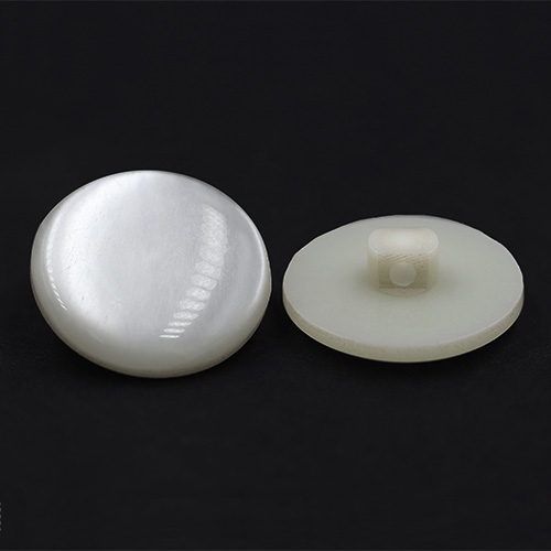 15325 Sullivans 18mm Round Plastic Pearlised Shank Button  - Cream - 44 In A Tube