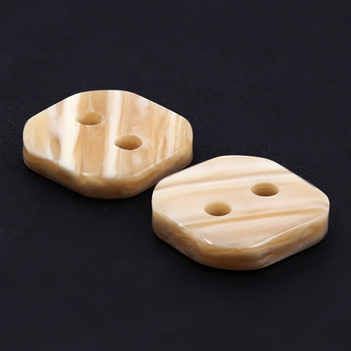 15359 Sullivans 9mm Square Plastic Button 2 Hole With Rounded Corners - Beige Two Toned - 95 In A Tube