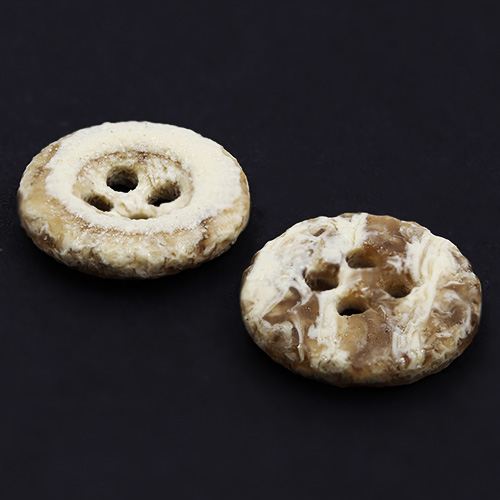 15373 Sullivans 13mm Round Plastic Button 4 Hole - Crater Effect - Natural - 75 In A Tube