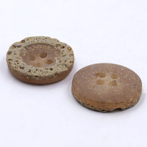 15388 Plastic Button 18mm Stone