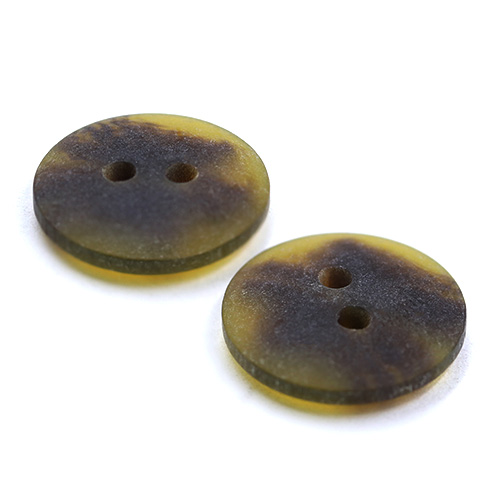 15457 Sullivans 15mm Round Plastic Button 2 Hole - Two Tone Amber - 39 In A Tube