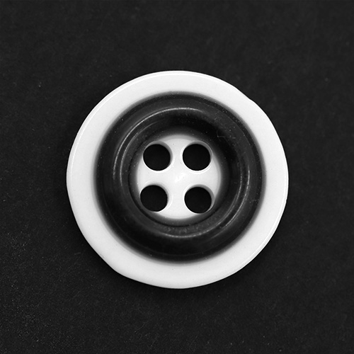 15704 Sullivans 14mm White Button 4 Hole With Black Ring  - Bag Of 100