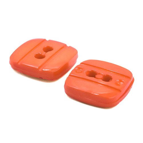 15759 Sullivans 15mm Square Plastic Button 2 Hole - Orange - Bag Of 100