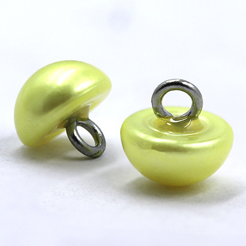 16664 Sullivans 8mm Pearl Plastic Button With Shank - Lemon - 44 In A Tube