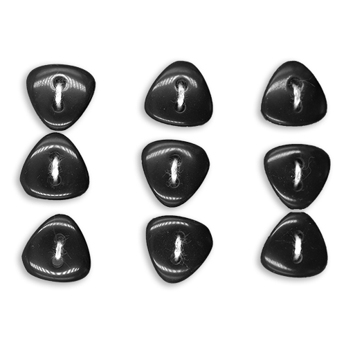 17496 Sullivans Buttons Card - 12mm Triangles With Curved Edges - Black - 9pcs