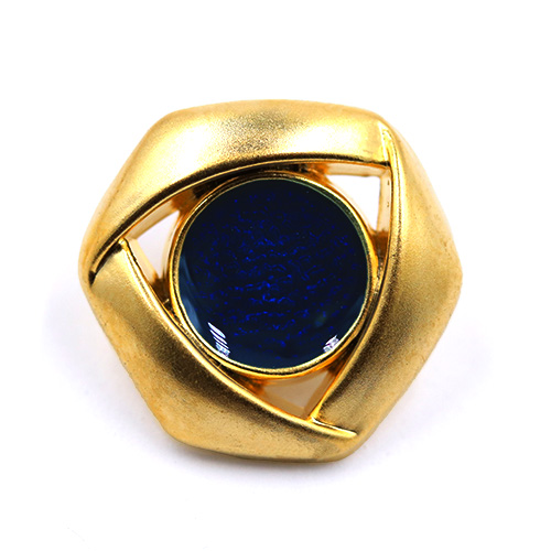 17855 Sullivans 18mm Round Plastic Button Surrounded With Gold Detailing - Navy - 21 In A Tube 