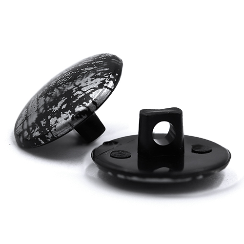 18241 Sullivans 15mm Round Plastic Button With Graffitti Pattern - Silver/black - 20 In A Tube