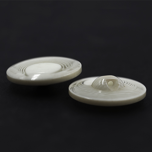 18281 Sullivans 20mm Round Plastic Button With Shank - Clear White With White Offcentre Pattern - 18 In A 