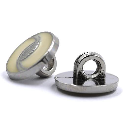 18673 Sullivans 12mm Round Plastic Button With Metal Shank - Encased Off-white Halves - 31 In A Tube