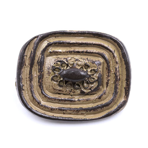 18746 Sullivans 26mm Oblong Plastic Button With Shank - Brown Dutch Oven Lid - 10 In A Tube