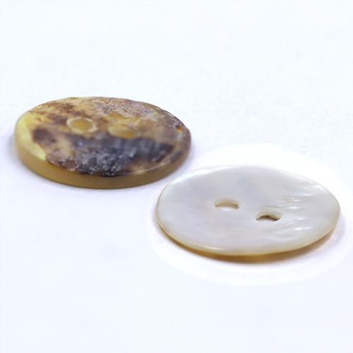 19020 Sullivans 13mm Round Akoya Shell Buttons - River Smoked - 48 In A Tube