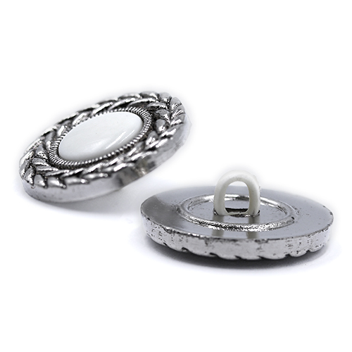 19050 Sullivans 22mm Round Plastic Button - Cream Encased By Silver Chain Pattern - 32 In A Tube