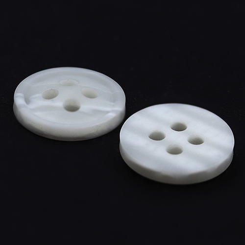 19082 Sullivans 13mm Plastic Button With Four Holes - White - 115 In A Tube