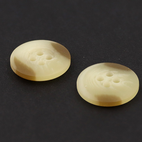 19147 Sullivans 15mm Round Plastic Button With Four Holes - Cream With Tan Tips - 38 In A Tube