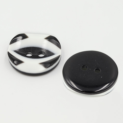 19263 Sullivans 18mm Round Plastic Button 2 Hole With Black Markings - White - 55 In A Tube