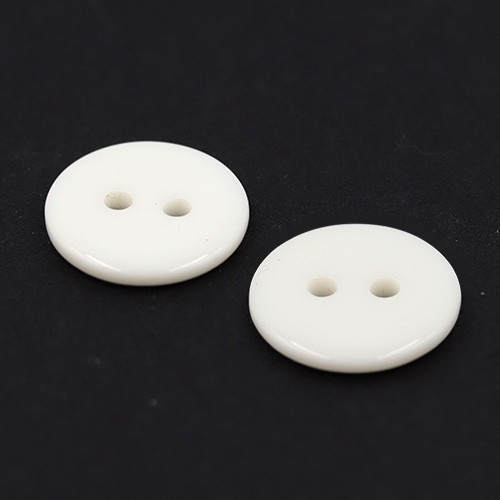 19361 Sullivans 15mm Round Plastic Buttons With Two Holes - White - 95 In A Tube