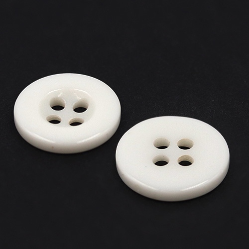 19392 Sullivans 13mm Round Plastic Buttons With Four Holes & Depressed Centre - White - 110 In A Tube