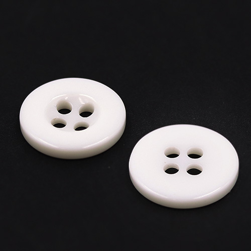 19393 Sullivans 15mm Round Plastic Buttons With Four Holes & Depressed Centre - White - 95 In A Tube