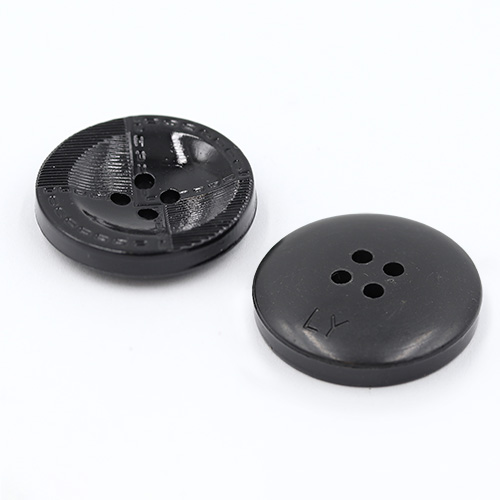 19440 Sullivans 21mm Round Plastic Buttons 4 Hole Quartered With Two Patterns - Black - 55 In A Tube