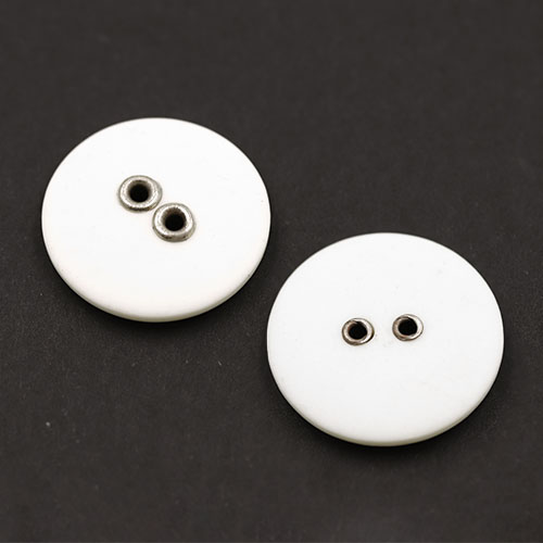 19532 Sullivans 20mm Round Plastic Buttons With Two Holes Silver Edges - White - 25 In A Tube