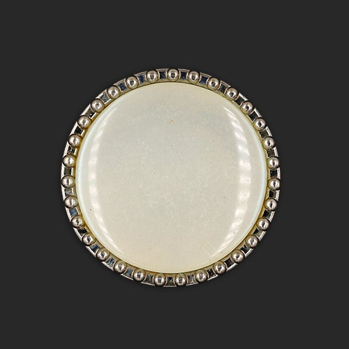 19545 Sullivans 21mm Round Plastic Shank Buttons With Silver Detailed Border - Frosted White - 12 In A Tub