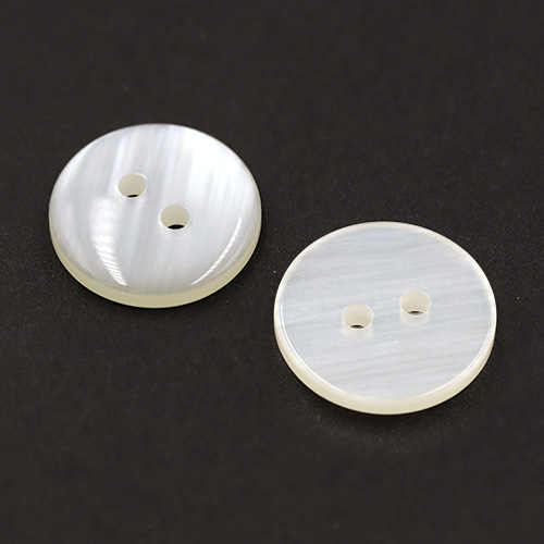 19682 Sullivans 18mm Round Plastic Button With Two Holes - Frosted White - 67 In A Tube