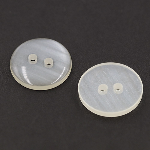 19695 Sullivans 18mm Round Plastic Button With Two Holes - Frosted Cream - Bag Of 100