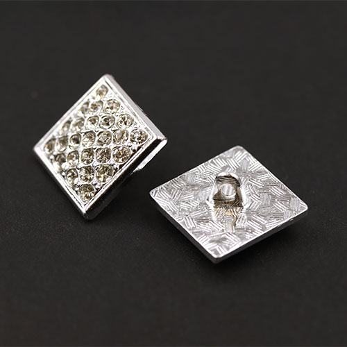 19839 Sullivans 15mm Diamonte Square Shank Button - Silver - 8 In A Tube