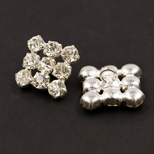 19859 Sullivans 13mm Diamonte Square Shank Button - Silver - 7 In A Tube