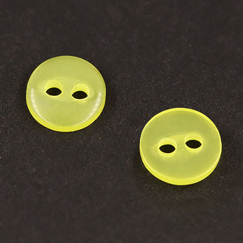 20231 Sullivans 8mm Two Hole Fish Eye Doll Plastic  Buttons - Lemon - 180 In A Tube