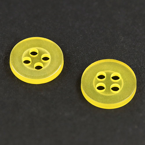 20550 Sullivans 12mm Round Plastic Button With Four Holes - Lemon - 75 In A Tube