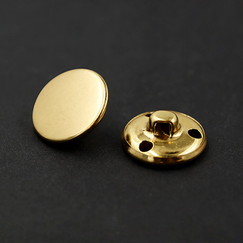 20637 Sullivans Buttons Card - 17mm Gold Metal Shank Buttons - 2pcs