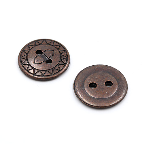 20652 Sullivans Buttons Card - 18mm Iron Metal Buttons With Two Holes - 2pcs