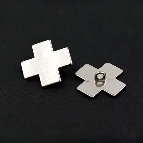 20666 Sullivans 23mm Cross Shape Metal Shank Button  - Silver - 25 In A Tube 