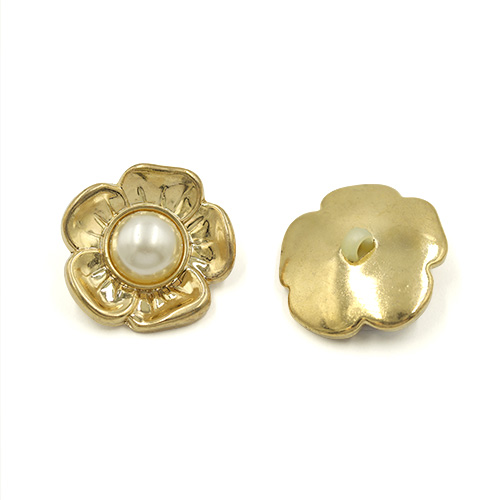 20865 Sullivans 27mm Flower Plastic Shank Button - Pearl Centre With Gold Petals - 21 In A Tube 