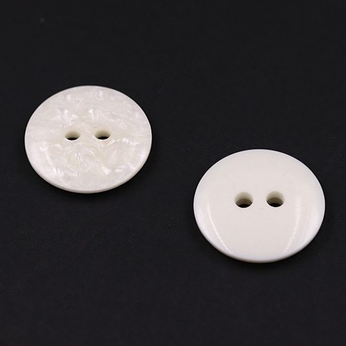 21538 Sullivans 18mm Round Plastic Button With Two Holes -  With Flecks - White - 64 In A Tube 
