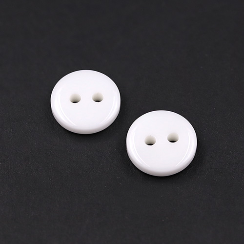 22281 Sullivans 12mm Round Plastic Button 2 Hole -matt Finish - White - 100 In A Bag