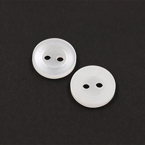 22396 Sullivans 14mm Round Plastic Button 2 Hole - White - 189 In A Tube