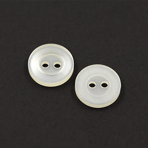 22399 Sullivans 14mm Round Plastic Button 2 Hole - Cream - Bag Of 100