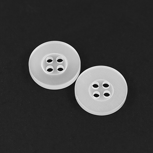 22526 Sullivans 17mm Round Plastic Button 4 Hole - White - 151 In A Tube